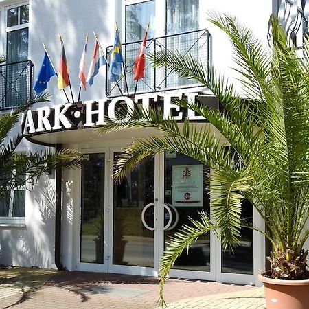Park Hotel Sellin Экстерьер фото
